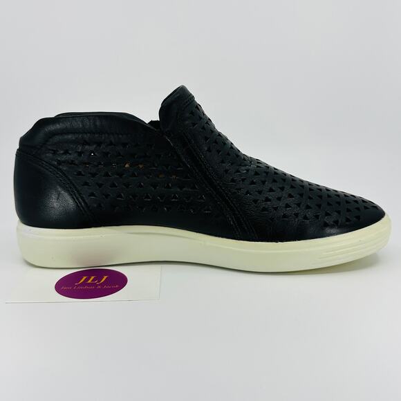 ECCO Women's Soft 7 Laser Cut Black Leather Ankle Booties Size 39 EU/ 8 US - Picture 6 of 10
